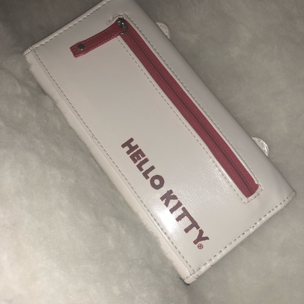 Hello Kitty Face Wallet - Picture 4 of 4